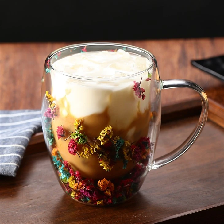 Double Wall Glass Mug With Dried Flower Design